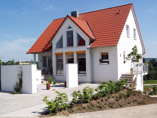 3 Essential Tips for Buying a Home