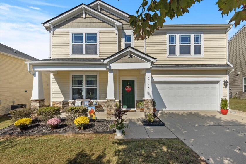908 Merchants Court Sanford, NC 27330